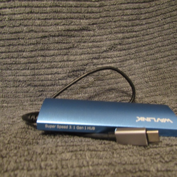 UH3047C SuperSpeed USB-C to USB3.0 4 Port Aluminum HUB Model: WL-UH3047C - Picture 7 of 10
